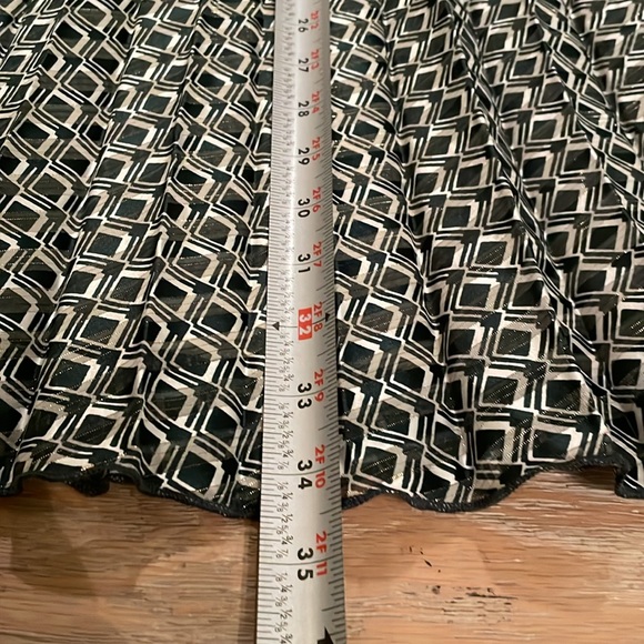 H&M Midi Pleated Skirt. - Picture 5 of 5